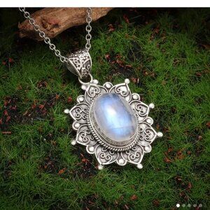 Moonstone Pendant, 20 inch Silver Necklace